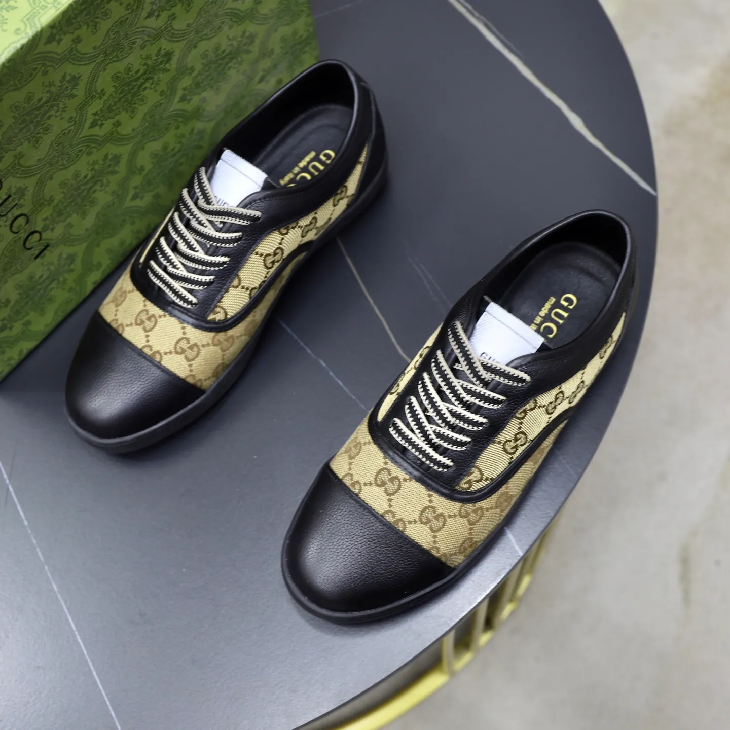 Men's shoes: 400💰🙅‍♂️🙅‍♂️🙅‍♂️ Brand: GUCCI Standard code: 38-44 Grade: Same as the official website Material: Original leather splicing Comfortable sheepskin lining Lightweight wear-resistant outsole Style category: Men's fashionable casual shoes Running sneakers Distinguished luxury brand elements Top luxury Color: Actual picture color